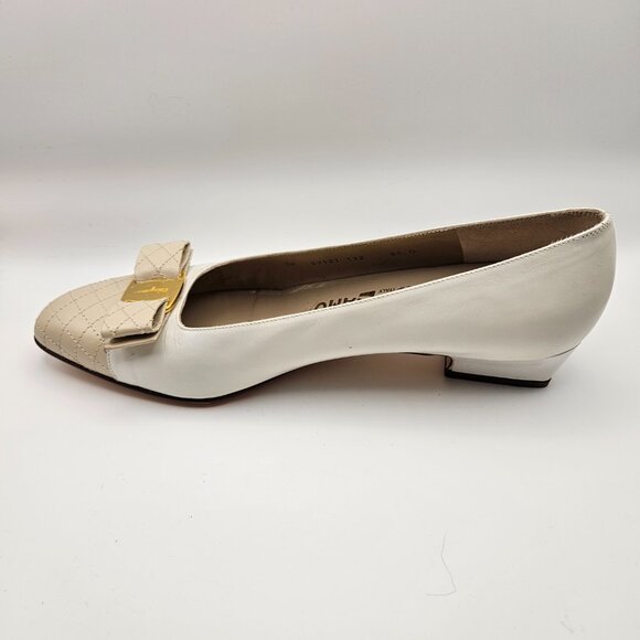 Salvatore Ferragamo Quilted Vara Low Heel Pumps - Picture 6 of 13